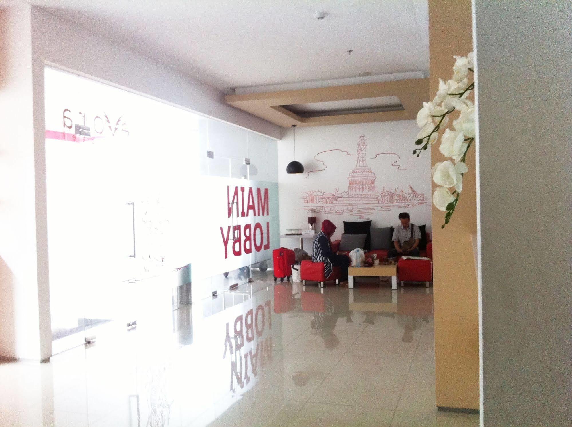 Evora Hotel Surabaya Dış mekan fotoğraf